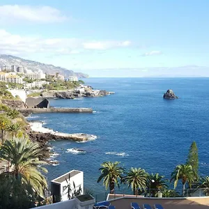 Apartment Apartamento Com Piscina, Funchal (Madeira)